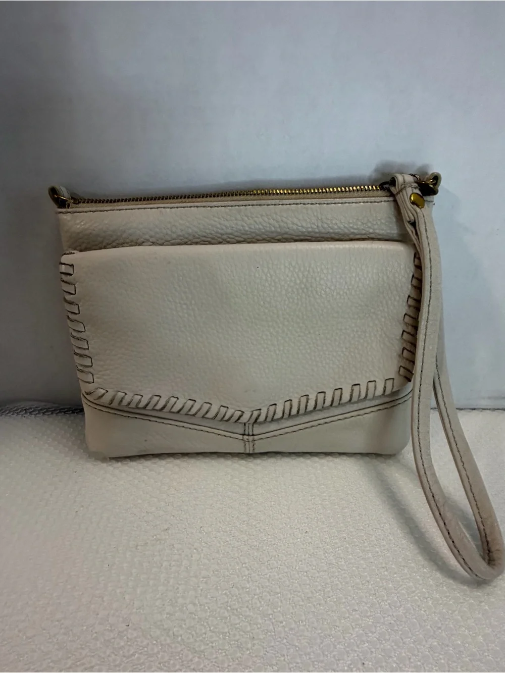 HOBO Cream Leather Wristlet Clutch - Stylish Everyday Carry